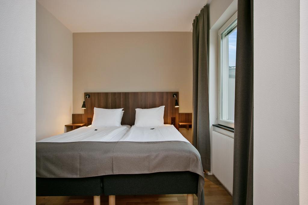 First Hotel Brommaplan Стокхолм Екстериор снимка