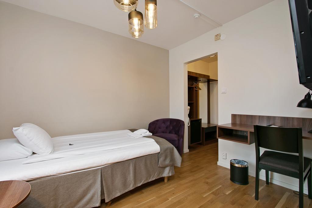 First Hotel Brommaplan Стокхолм Екстериор снимка