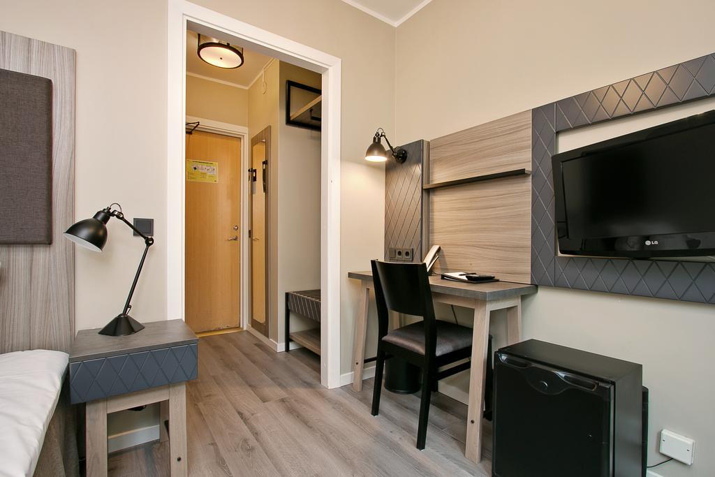 First Hotel Brommaplan Стокхолм Екстериор снимка