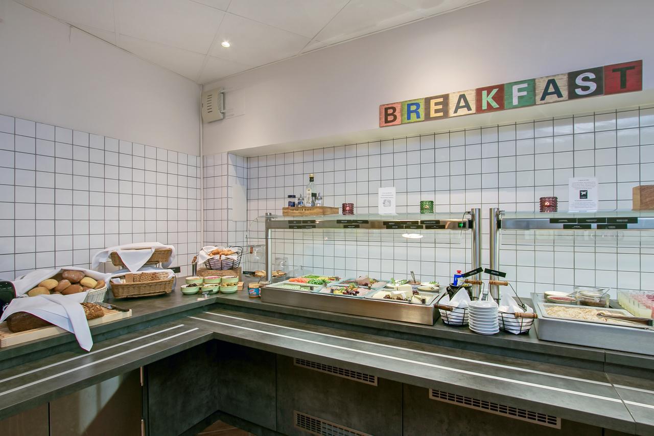First Hotel Brommaplan Стокхолм Екстериор снимка